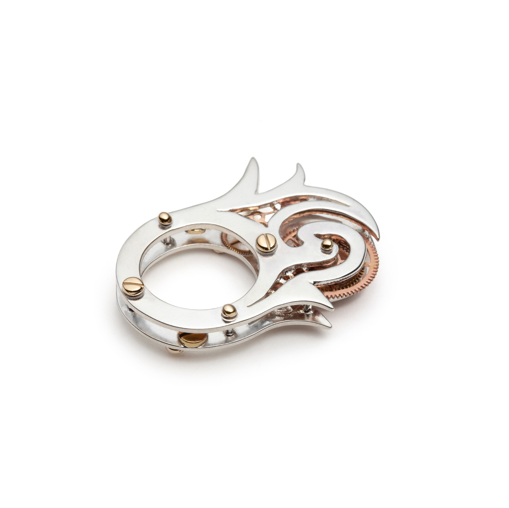 Bague Secrets mécaniques, projet de fin d’études réalisé à la main